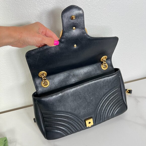 Gucci Black GG Marmont Medium Shoulder Bag - Picture 5 of 14